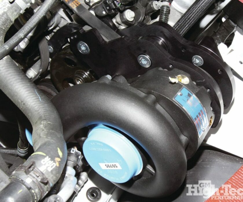 ghtp-1301-11-hot-blown-six-supercharger-system-install-drop-vortech-supercharger-in-place-1024×768