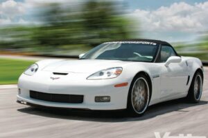 vemp-1302-01-oarctic-assaul-2013-corvette-conversion2013-corvette-1024×768