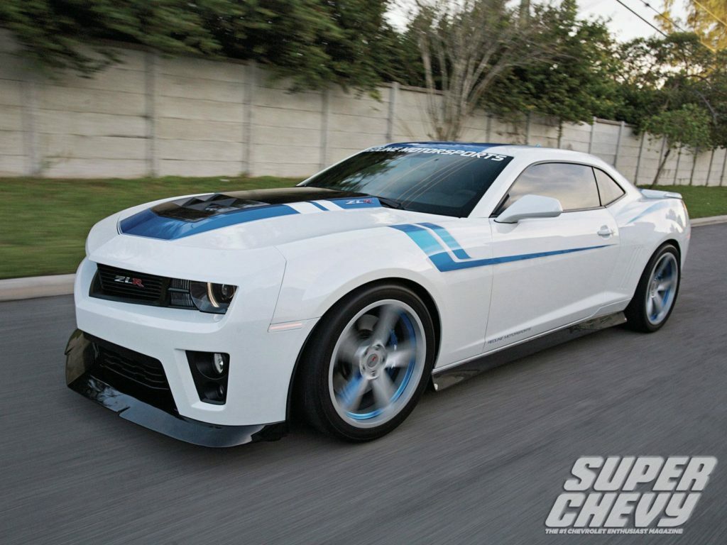 2012-chevrolet-zl1-front-view-motion-1024×768